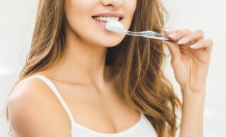 Hand toothbrushes